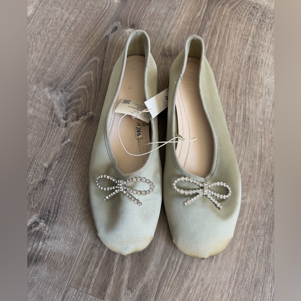 NWT Zara Satin Rhinestone Bow Ballerina Flats Sage Green Size 38